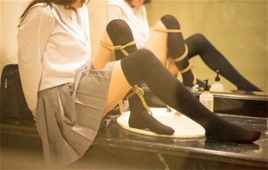 “斯慕圈”揭秘:如何在 BDSM 世界中寻找你的真正欲望? 一